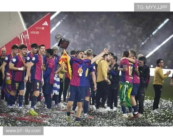 野狼足球解说团带你重温激情四溢的足球赛场，精彩瞬间不容错过